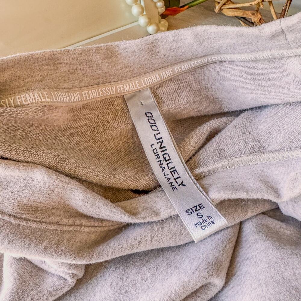 Lorna Jane Throw Over Active Cropped Long Sleeve Top in Off White Marl - Small - Picture 7 of 12